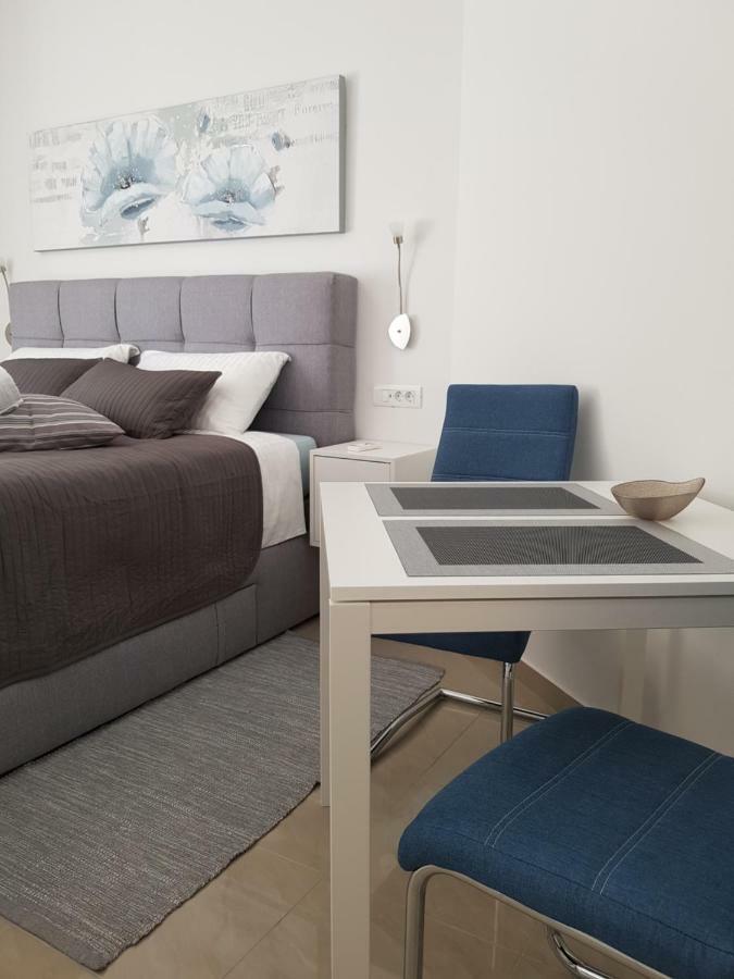 Evita Fazana Premium Studio Apartments Exterior photo